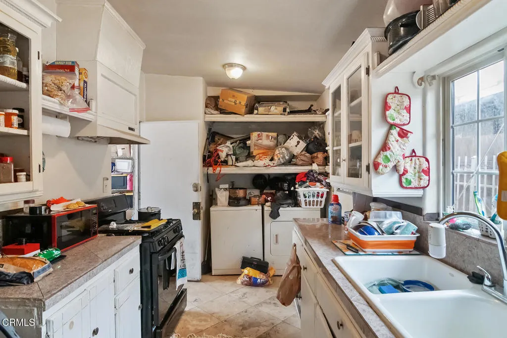 117 Ann Ave Port Hueneme CA-large-026-03