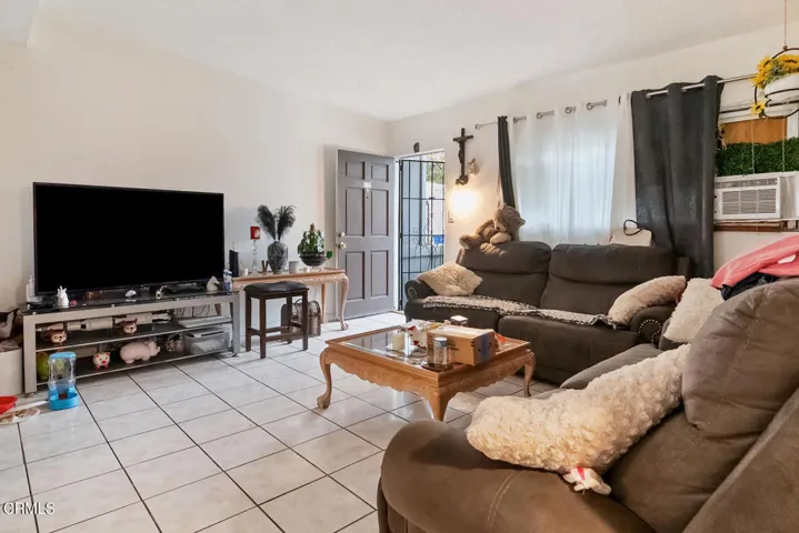 117 Ann Ave Port Hueneme CA-large-007-02