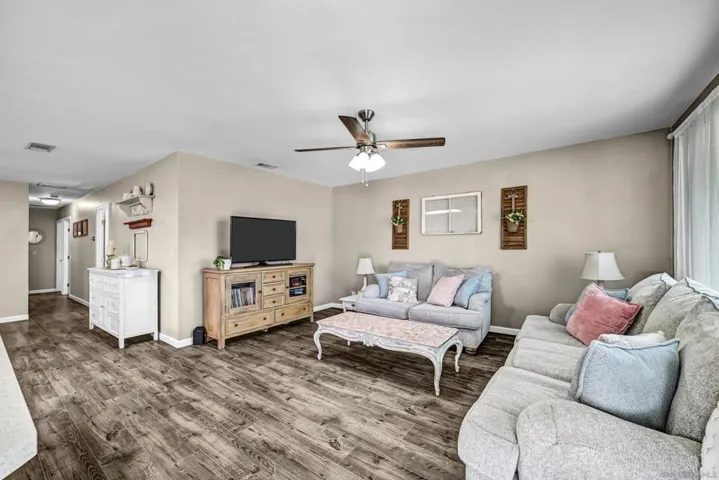 1259 Siggson Avenue, Escondido, California 92027