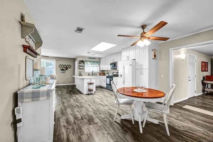 1259 Siggson Avenue, Escondido, California 92027