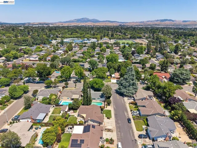 1684 Ramblewood Way, Pleasanton, California 94566