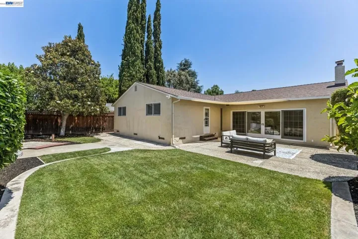 1684 Ramblewood Way, Pleasanton, California 94566