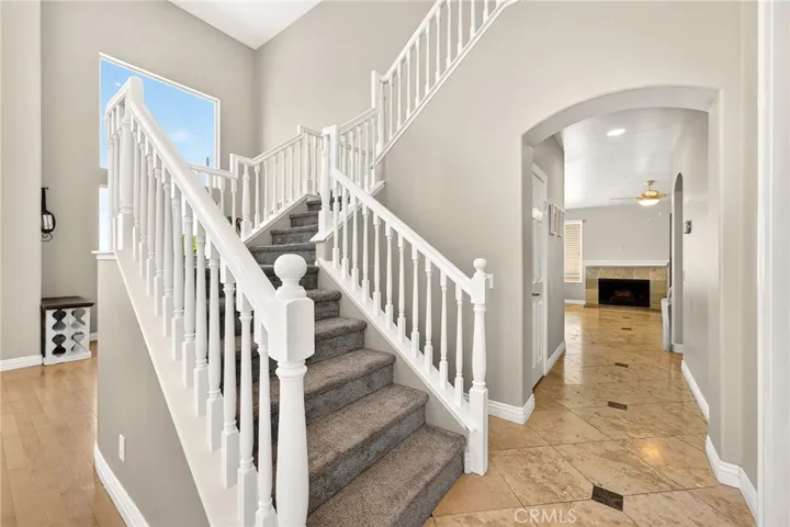 Stari case and hallway16318 sun summit drive, riverside, california 92503