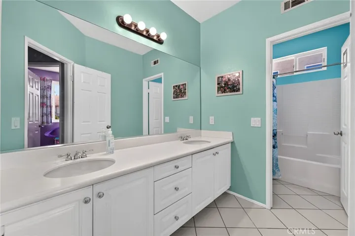 Upstairs hallway full bathroom 16318 sun summit drive, riverside, california 92503