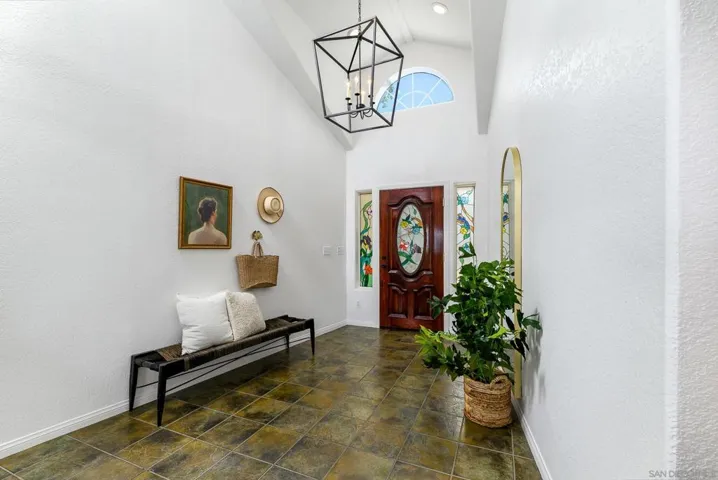 Spacious Entryway