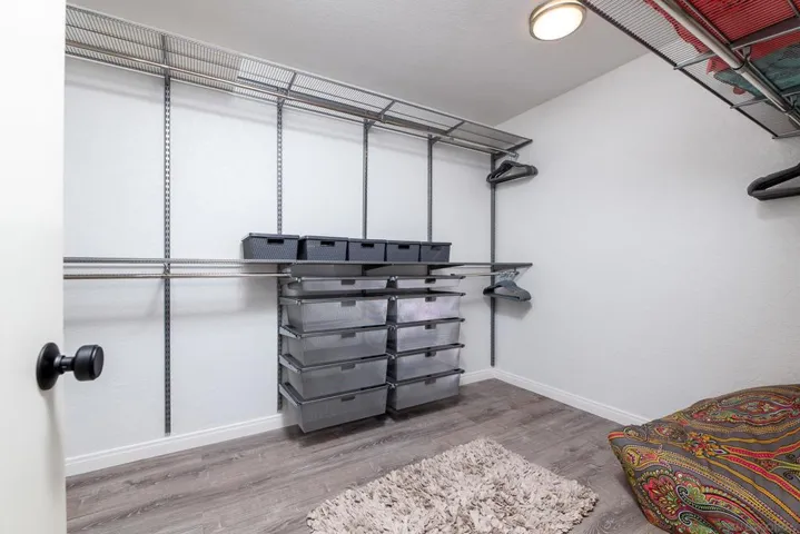 Walk-in Closet