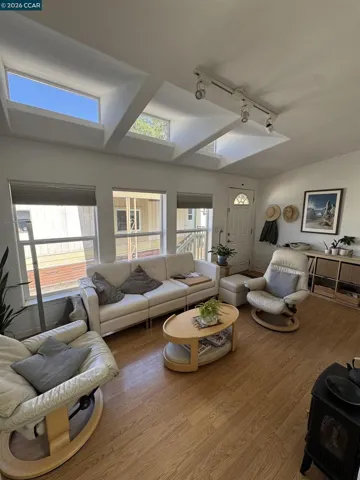 930 Rosedale Ave Spc 19, Capitola, California 95010