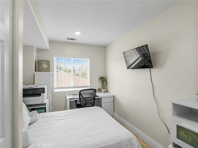 Bedroom 4/office