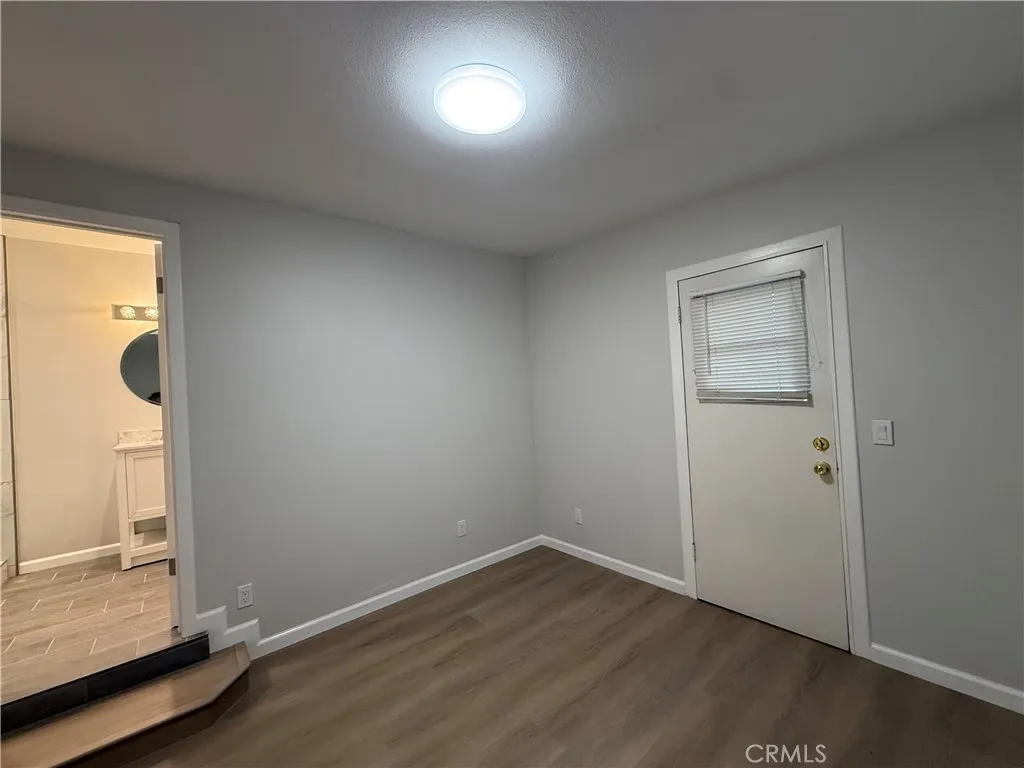 Office/Bonus Room with a 3/4 Bathroom