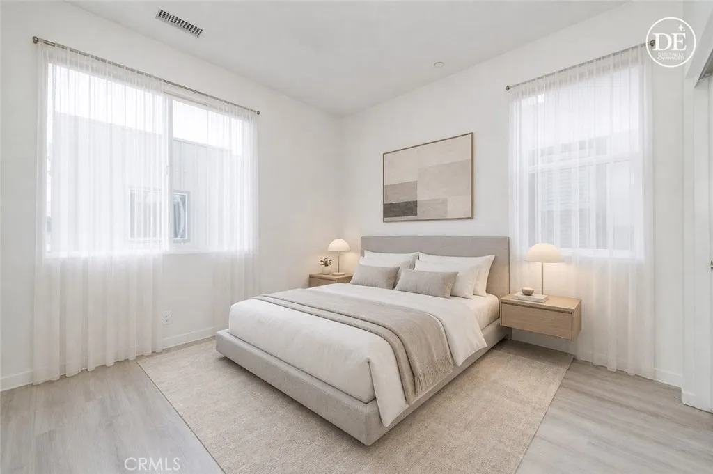 Virtually staged
Guess bedroom 1