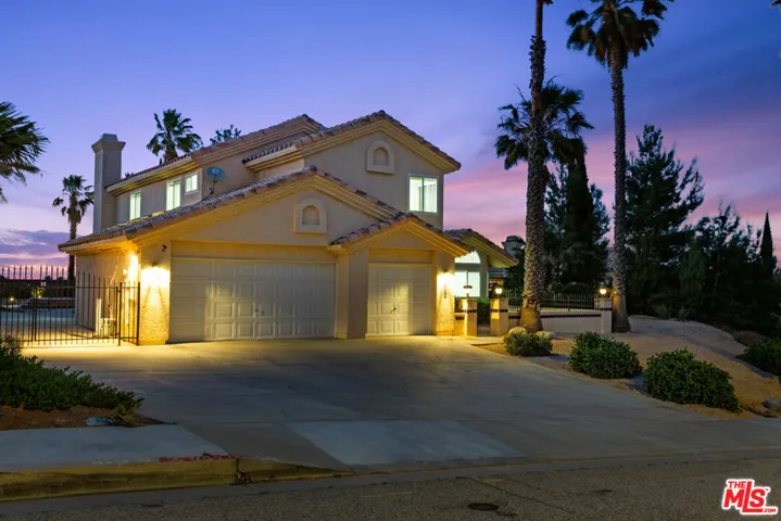 Three Car Garage
