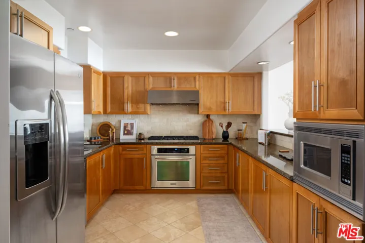 8238 W Manchester Avenue 206, Playa Del Rey, California 90293