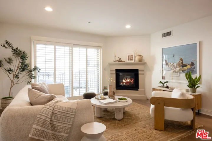 8238 W Manchester Avenue 206, Playa Del Rey, California 90293