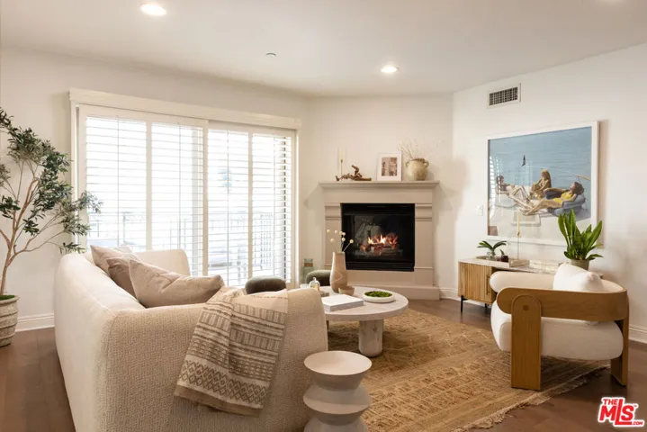 8238 W Manchester Avenue 206, Playa Del Rey, California 90293