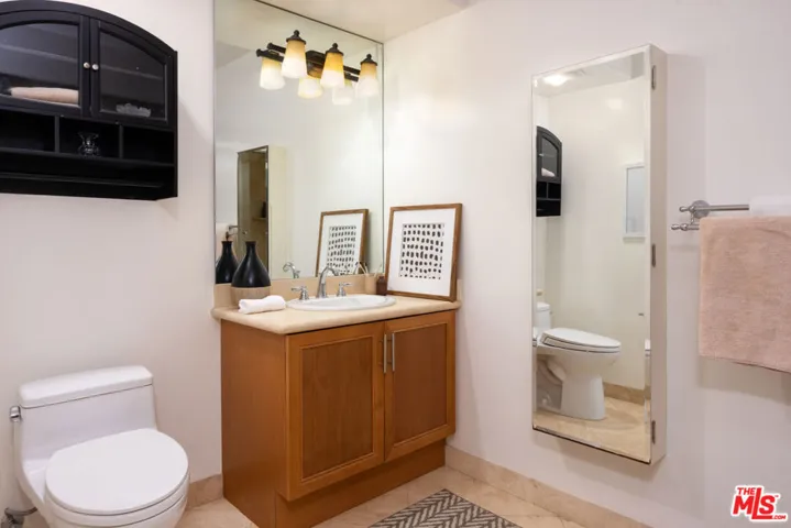 8238 W Manchester Avenue 206, Playa Del Rey, California 90293