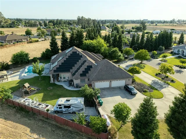 3834 N Golden Bear, Merced, California 95340