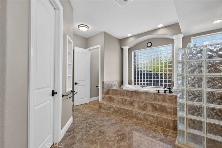 3834 N Golden Bear, Merced, California 95340