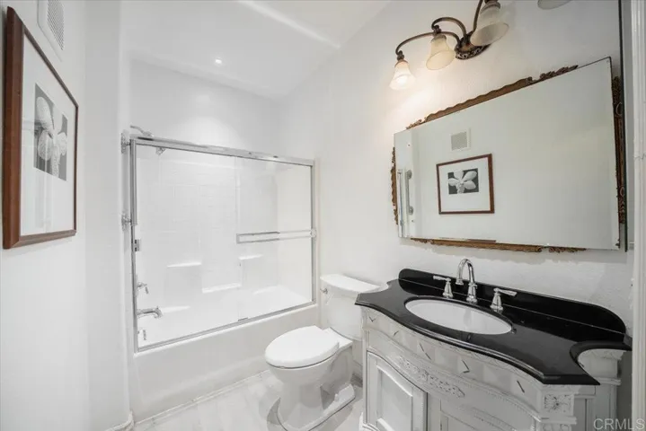 4155 Executive Drive E111, La Jolla, California 92037