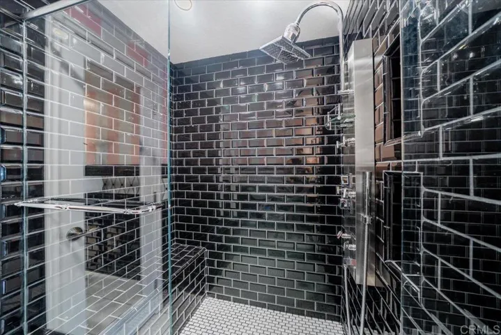 4155 Executive Drive E111, La Jolla, California 92037