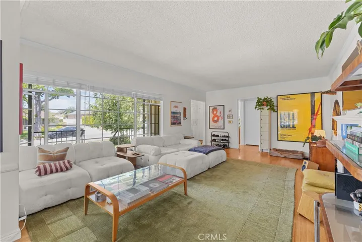 420 Tufts, Burbank, California 91504