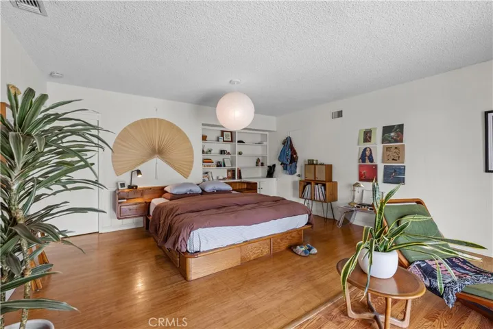 420 Tufts, Burbank, California 91504