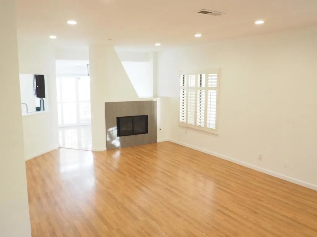 Living room with gas log fireplace