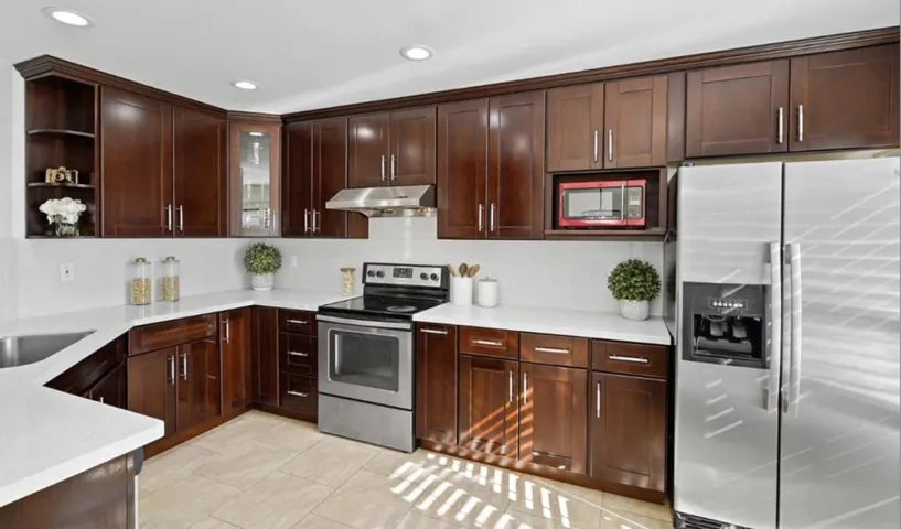 951 La Mesa Terrace A, Sunnyvale, California 94086