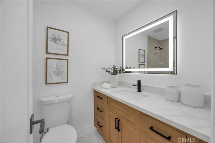 Upstaris bath