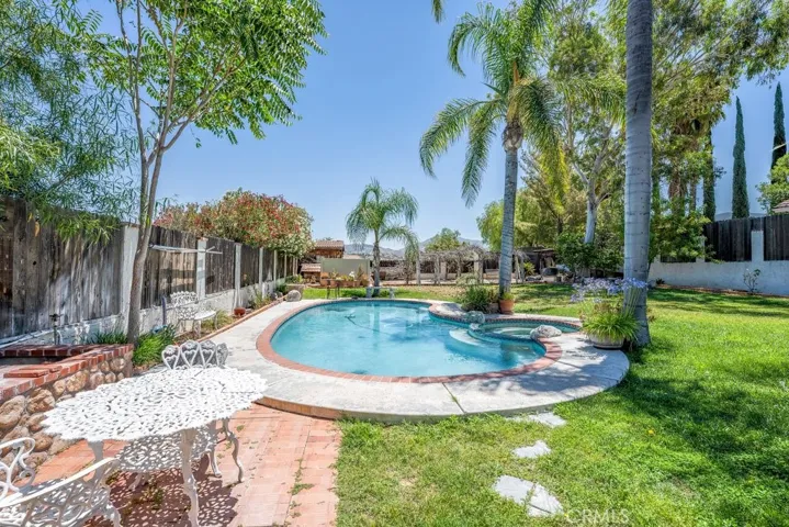 29272 Poppy Meadow, Canyon Country, California 91387