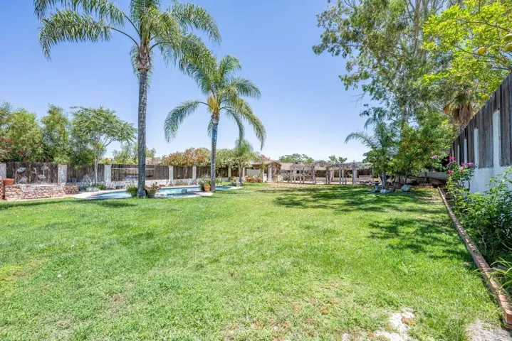 29272 Poppy Meadow, Canyon Country, California 91387