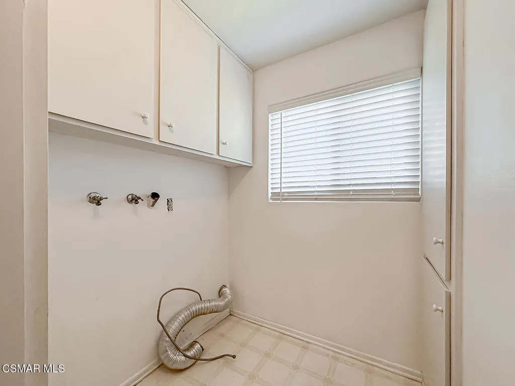 gHall Storage and Laundry2