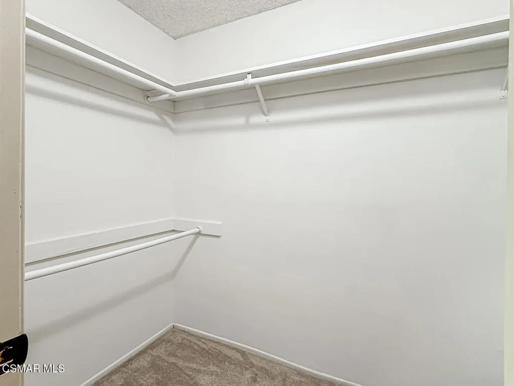 jPrimary Bedroom Suite6