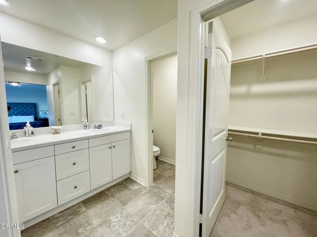 Ensuite Walk In Closet