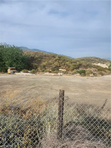 10 Kendall, San Bernardino, California 92407 — photo 5