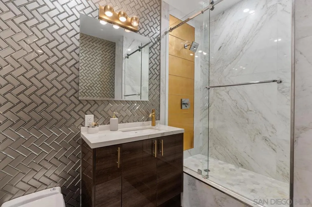Primary Bath/Spa