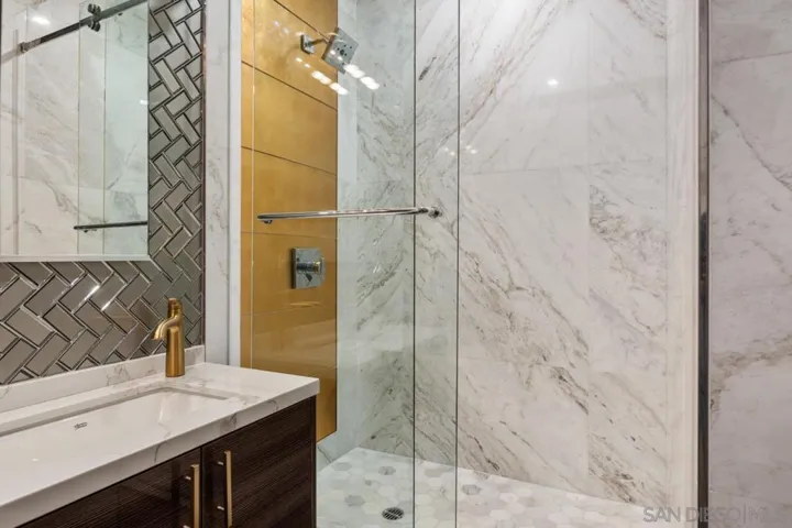Primary Bath/Spa