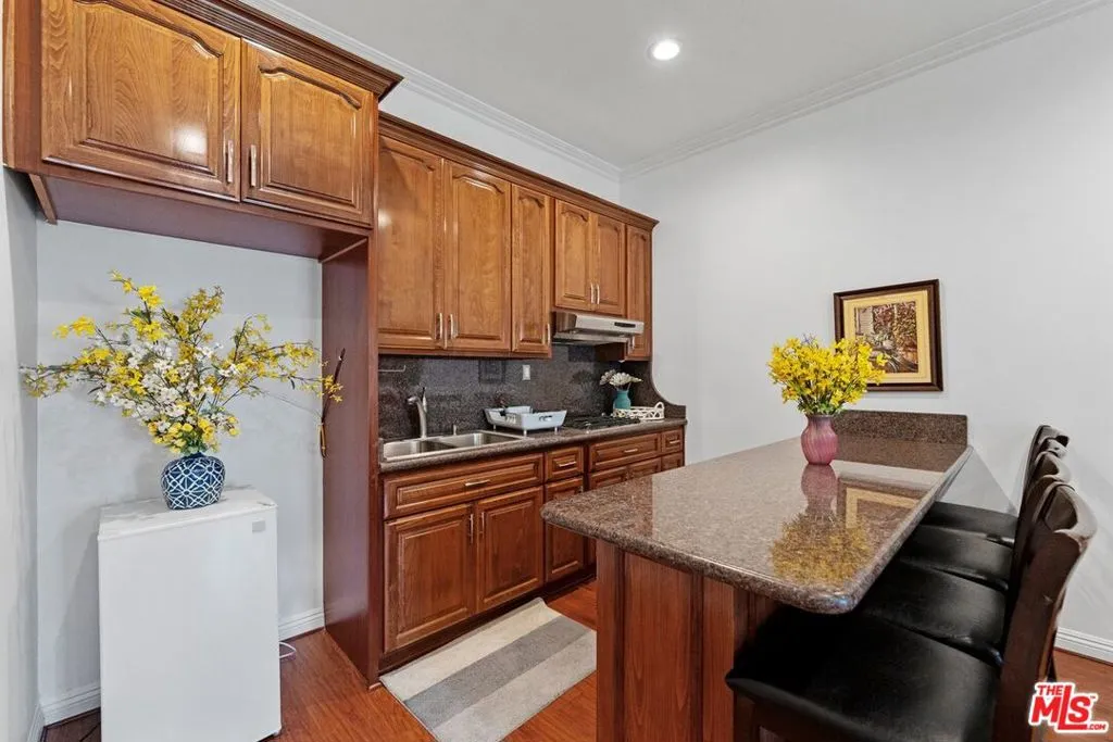 Guest House Kitchen