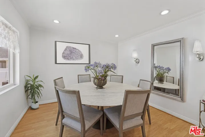 Dining Room Virtually Staged