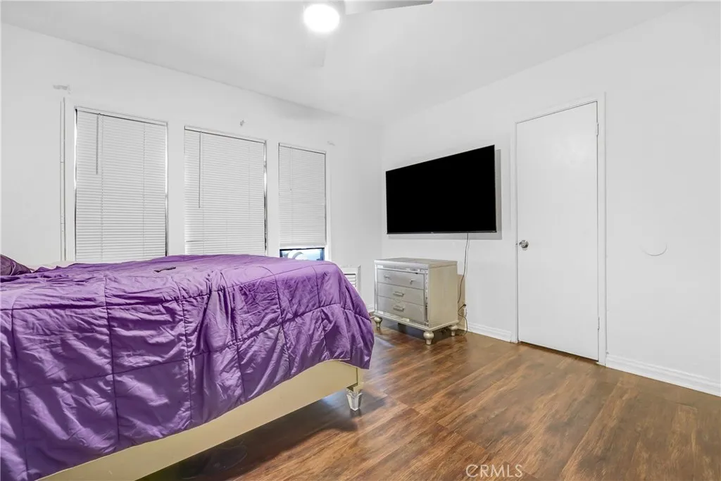 FRONT UNIT BEDROOM 2