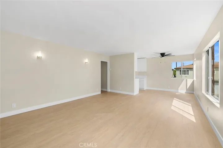 3020 E 3rd 9, Long Beach, California 90814