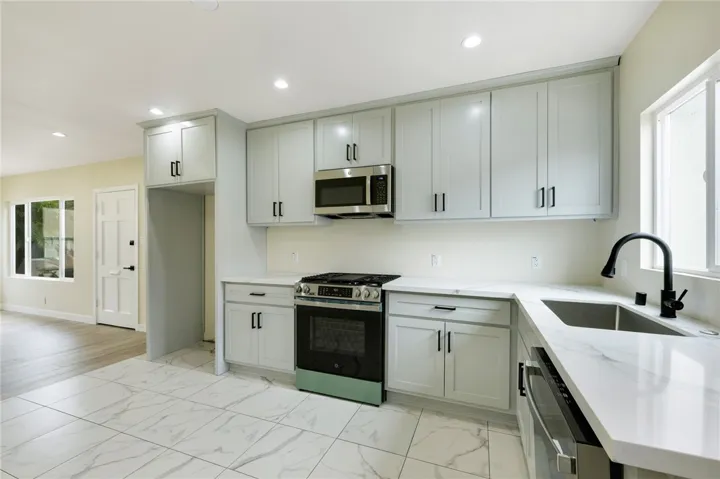 1512 Marine, Gardena, California 90247