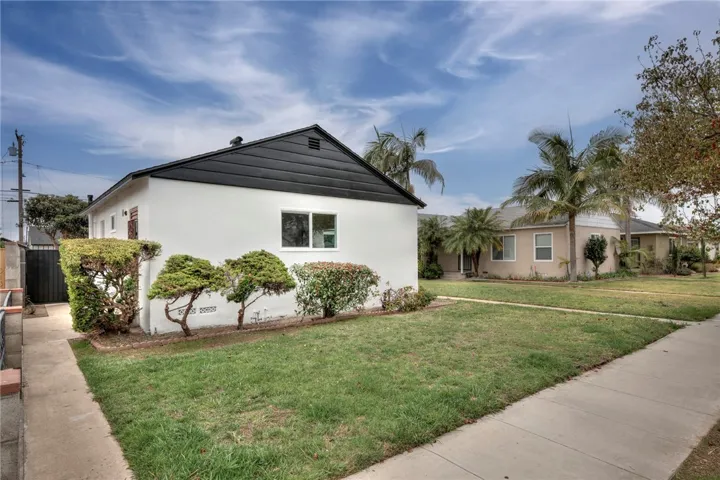 1512 Marine, Gardena, California 90247