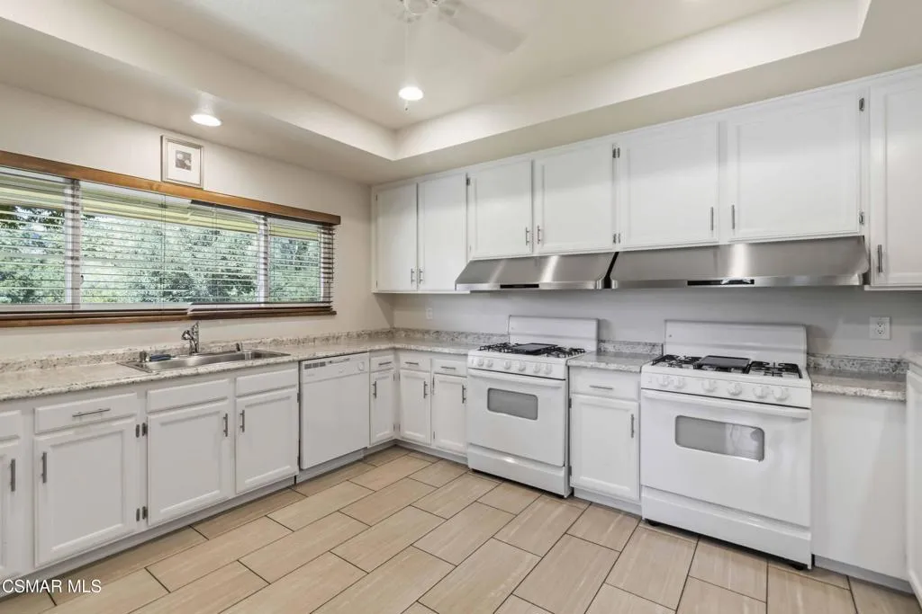 08-15750 Arroyo Dr #143 COMMUNITY (6)