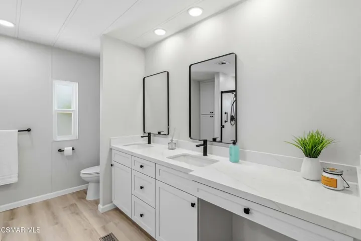 05-15750 Arroyo Dr #143 BATHROOM (2)