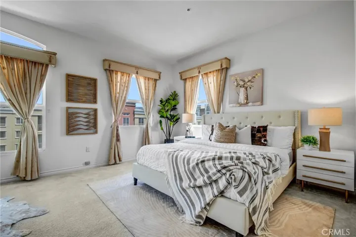 88 E Bay State, Alhambra, California 91801