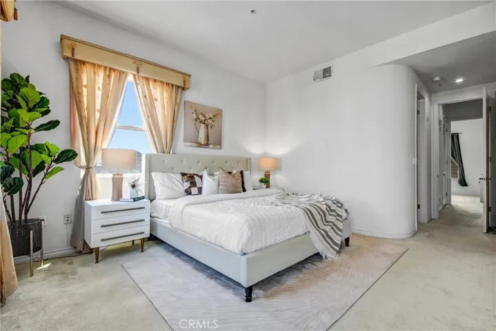 88 E Bay State, Alhambra, California 91801