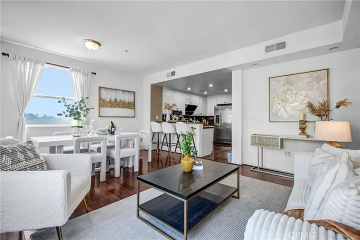 88 E Bay State, Alhambra, California 91801