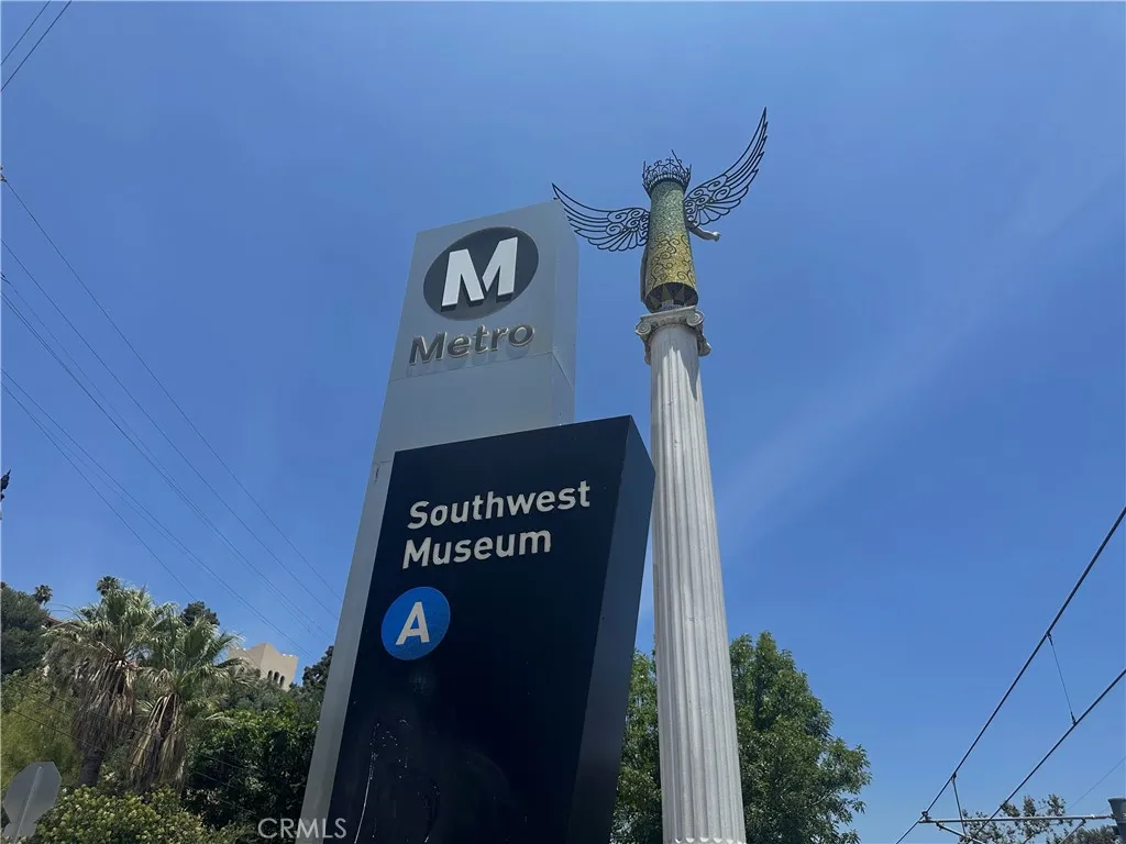 Close Proximity to Metro Station