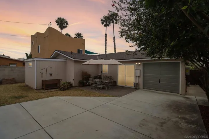 https://zimg.paragon.ice.com/ParagonImages/Property/PA/SDMLS/-526456/13/533/400/ca3852dd2fe51d1d3ec78ab428ceae5b/3/95630a3d37ddd4ce5ad534f925578ec6/-526456-8fd83c29-f6ce-4ce7-85f9-46d4c21968d6.JPG
