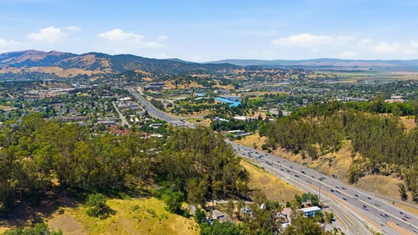 30 Fair Drive, San Rafael, California 94901